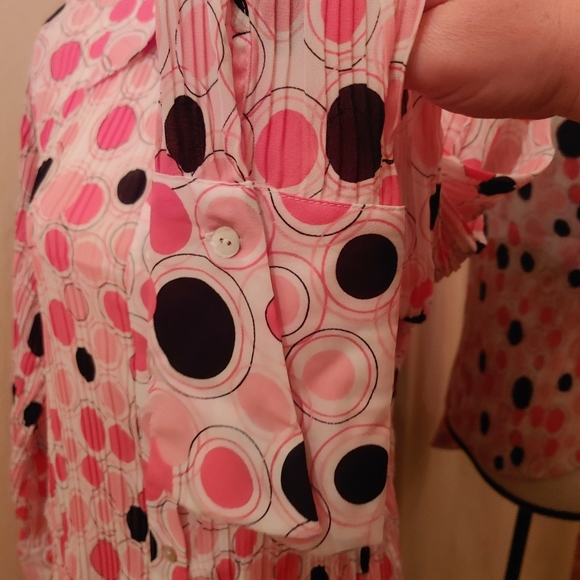 Blouse Fun - Picture 4 of 7